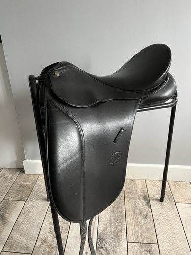 Bates dressage saddle black - bates,
