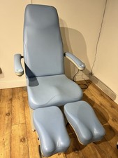 Hydraulic Clinic Bench Padded