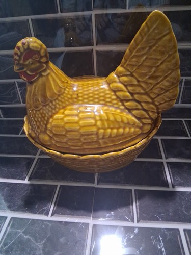 Vintage ceramic hen egg basket - vintage,