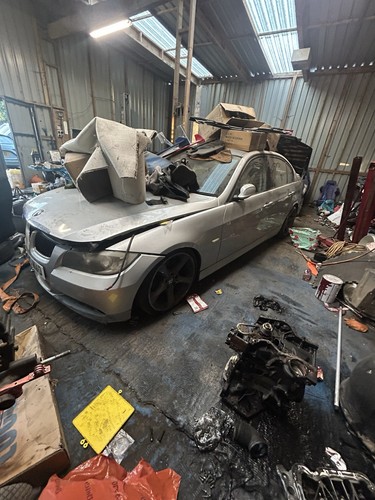 Bmw series e90 breaking - series,