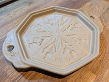 Traditional Christmas Scottish Ceramic Shortbread Mould 19cm (8-inch)