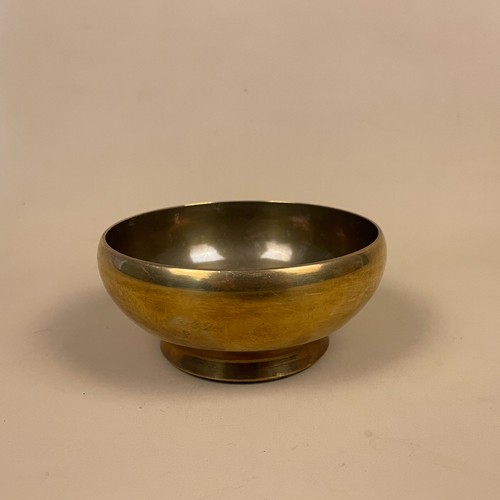 Antique style tibetan singing - style,