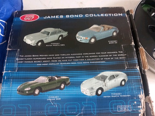 James bond 007 - james,