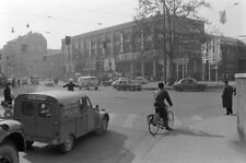 Citroen 2CV van Geneva street