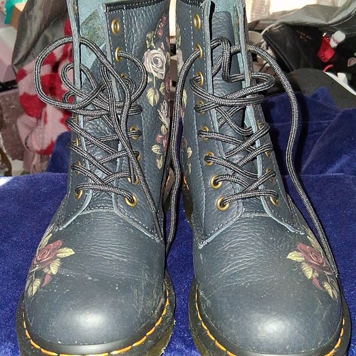 Marten decayed flora - dr.marten,