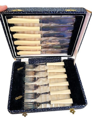 Vintage cutlery set with - vintage,
