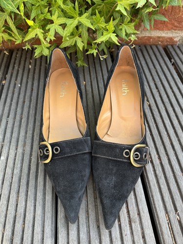 Black suede court shoes with - black,