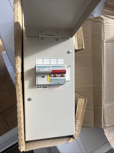 Hager iu44 16d consumer unit - iu44-16d,