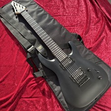 Jackson JS22-7 Soloist 7 String Black 3.15kg Electric Guitar W/Gig Bag