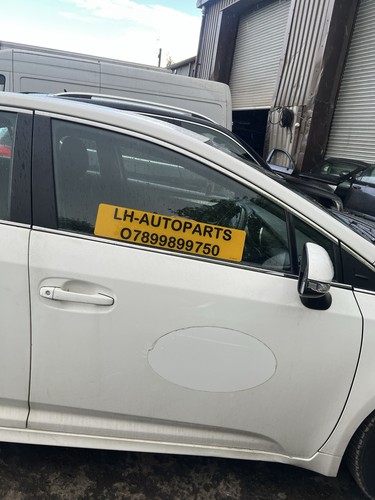 Toyota avensis front - avensis, door