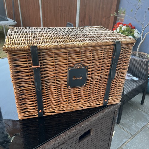 Harrods wicker picnic basket - wicker,