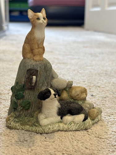 Leonardo cat dog woodland - cat,
