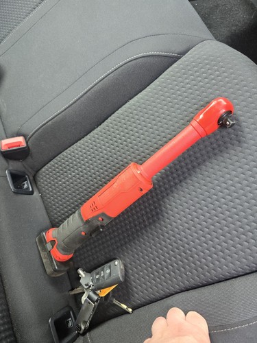 Snap electric ratchet with - snap,