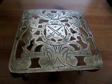 Vintage brass trivet kettle plant stand