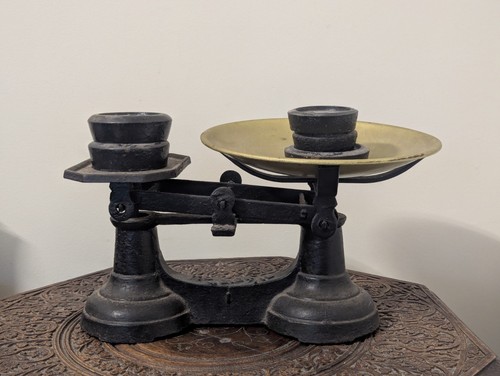 Antique cast iron weighing - cast,