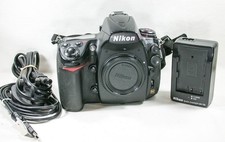 Nikon D700 DSLR Camera Body, 12.1 MP Full Frame  + Charger Serial. No. 2156791