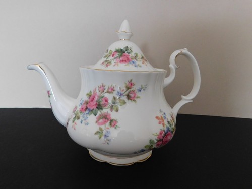 Royal albert moss rose - moss, medium