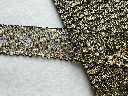 Black and antique gold - black,