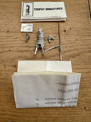 Trophy miniatures foot - miniatures,