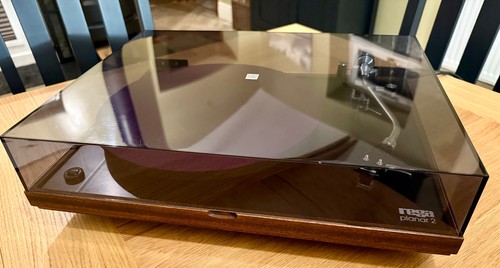Rega planar turntable - planar,
