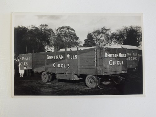 Bertram mills circus wagon - mills,