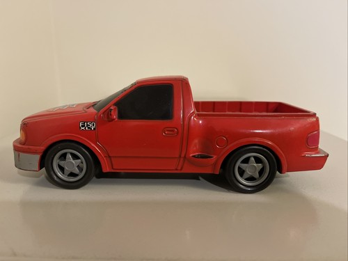 Plastic ford 150 xlt - plastic,