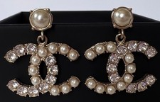 CHANEL  GOLD  METAL WHITE PEARL  CRYSTAL CC LOGO DROP DANGLE EARRINGS