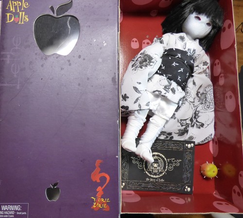 Very rare little apple dolls - very,
