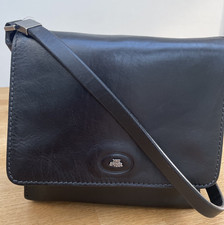 Excellent Vintage condition The Bridge Black Leather Shoulder Bag, Rare. classic