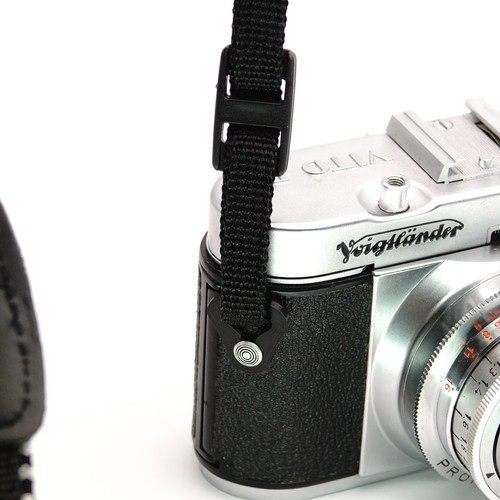Unplugged belt eyelet - , for