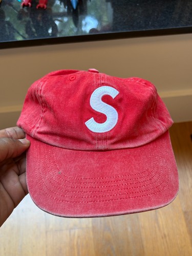 Supreme pigment print logo - pigment,