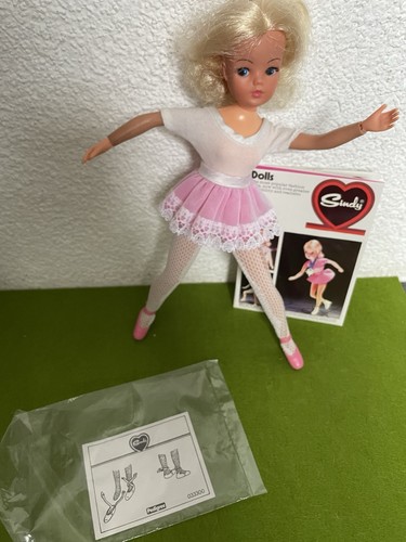 Vintage pedigree sindy doll - sindy,