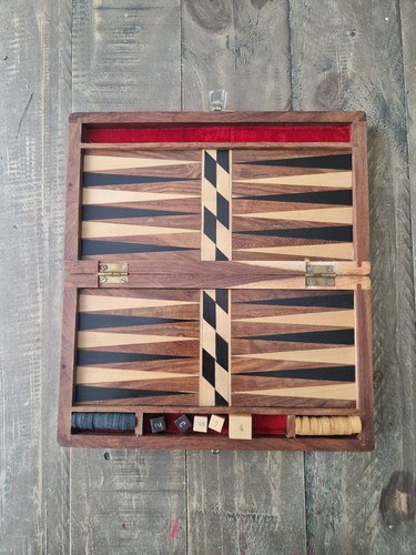 Wooden backgammon set nice - in,