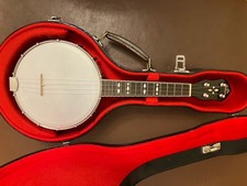Gibson UB2 Deluxe Banjo Uke In