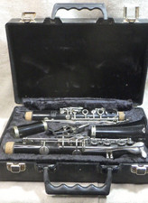 vintage Bundy Clarinet all but the mouth piece standard black with case
