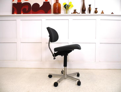 Retro design office - retro,