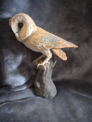 Large heavy barn owl figurine - barn,