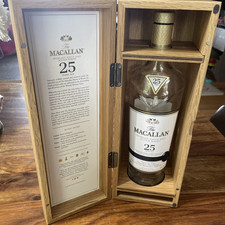 $ Macallan 25 Year Old Highland Scotch Whisky Single Malt Empty Bottle W/ Box