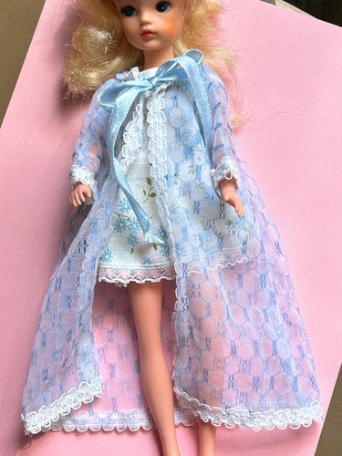 Vintage 1970s sindy doll - 🩷,
