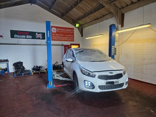 Kia ceed breaking parts bumper - kia,