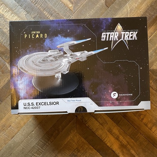 Fanhome star trek uss - star,
