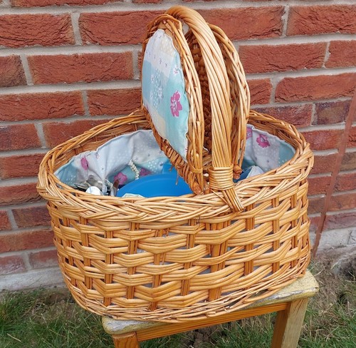 Vintage picnic basket - basket, wicker