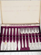 OneidaCraft Fish Knives &