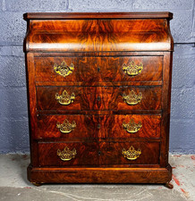 Early 18thCentury Georgian Figured Walnut Bureau Cabinet|Antique Secretaire desk