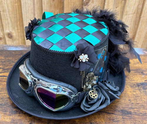 Black green top hat steampunk - green,