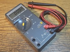 FLUKE 75 SERIES II 2 USA Auto-ranging handheld multimeter, tatty but 100%