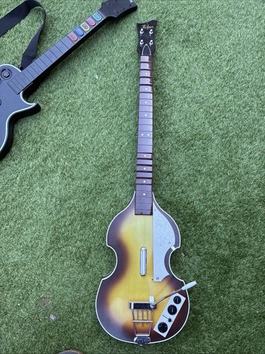 Guitar hero harmonix - guitar,