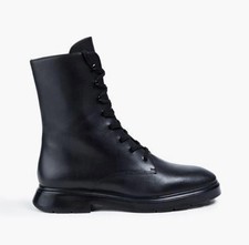 Stuart Weitzman Mckenzee black