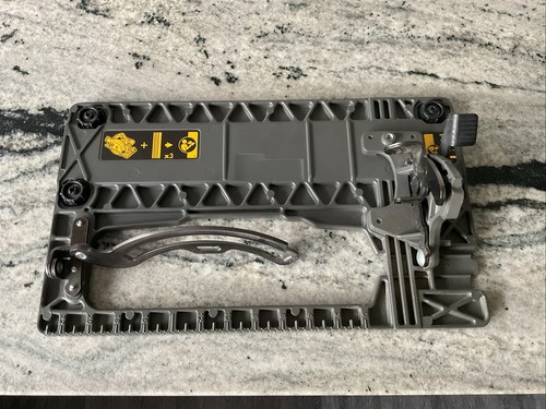 Dewalt dcs576 track - dewalt, base
