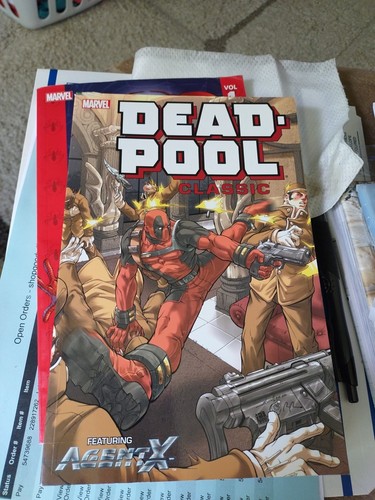 Deadpool classic featuring - classic,
